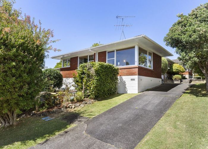  at 1/18 Eban Avenue, Hillcrest, North Shore City, Auckland