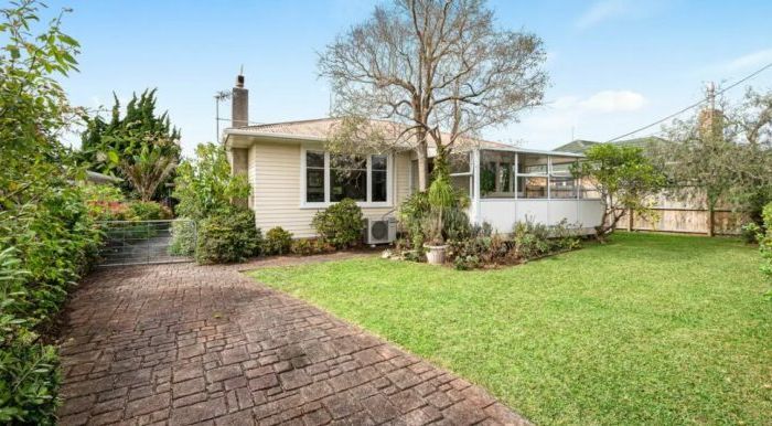  at 14 Ward Crescent, Te Atatu Peninsula, Waitakere City, Auckland