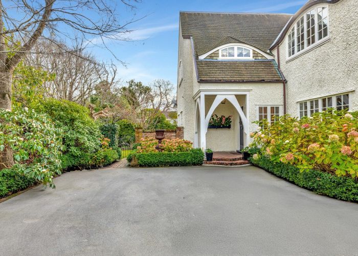  at 43 Holmwood Road, Fendalton, Christchurch City, Canterbury