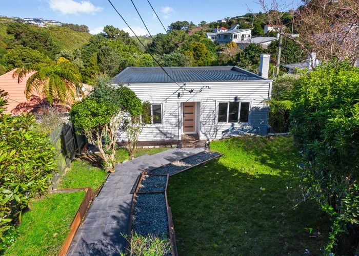  at 28 Dominion Park Street, Johnsonville, Wellington