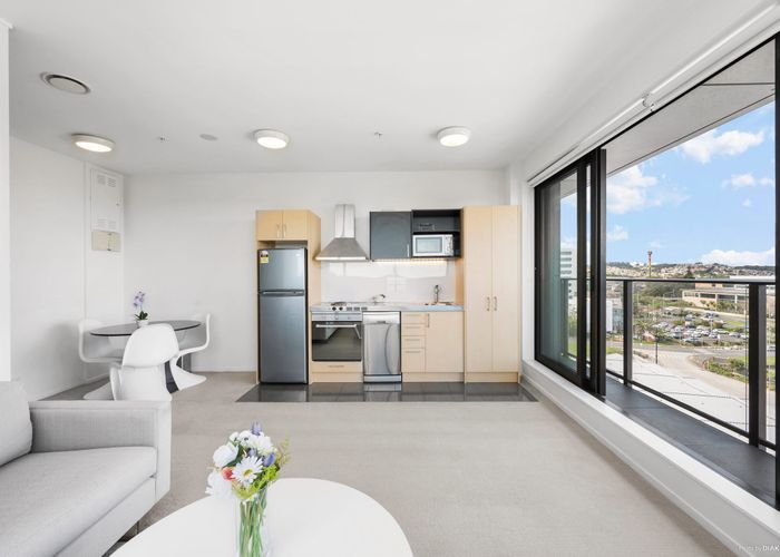  at 807/17 Putney Way, Manukau, Manukau City, Auckland