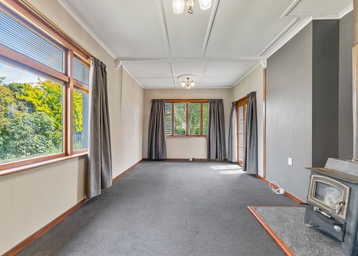  at 5 Springfield Road, Milton