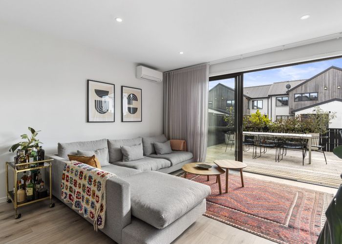  at 18A Sunnymead Road, Glen Innes, Auckland