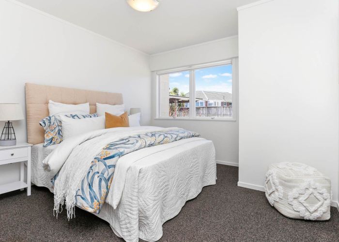  at 2/8 Paul Place, Pakuranga, Manukau City, Auckland