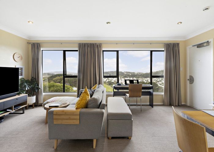  at 80 Farnham Street, Mornington, Wellington, Wellington
