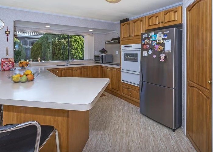  at 16 Headcorn Place, Botany Downs, Manukau City, Auckland