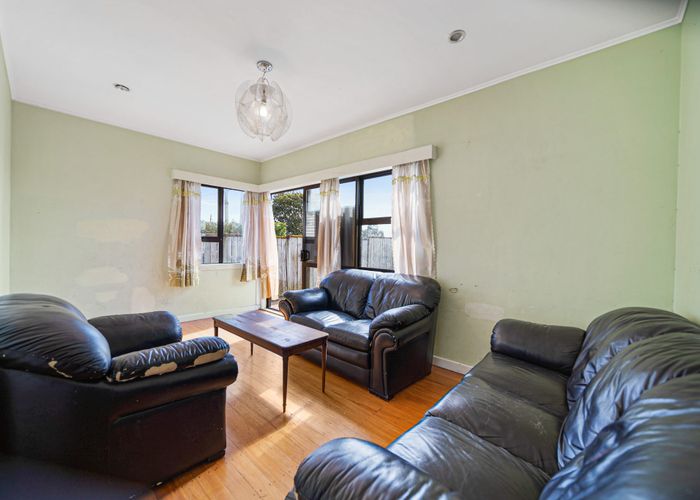  at 647 Great South Road, Otahuhu, Auckland