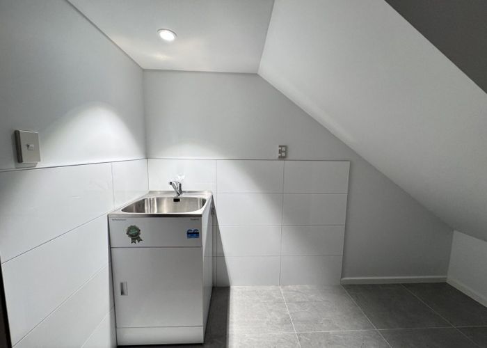  at 13 Meritage Lane, Te Atatu South, Waitakere City, Auckland