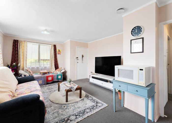  at 52b Butterworth Drive, Glendene, Waitakere City, Auckland