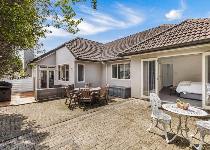  at 30 Hogarth Rise, West Harbour, Auckland