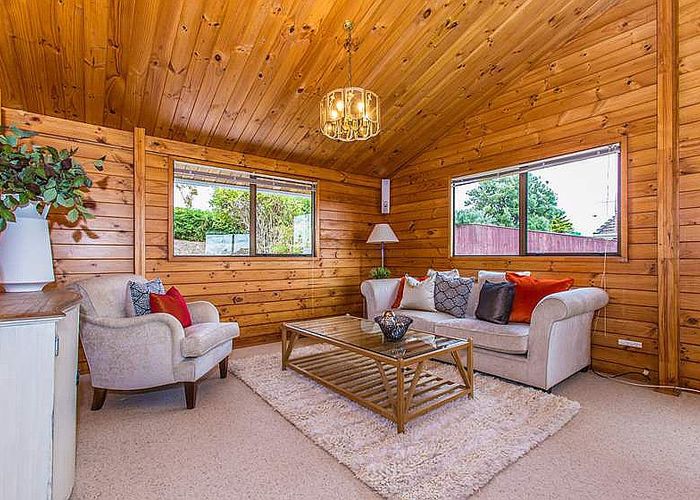  at 16 Sunnynook Road, Sunnynook, Auckland