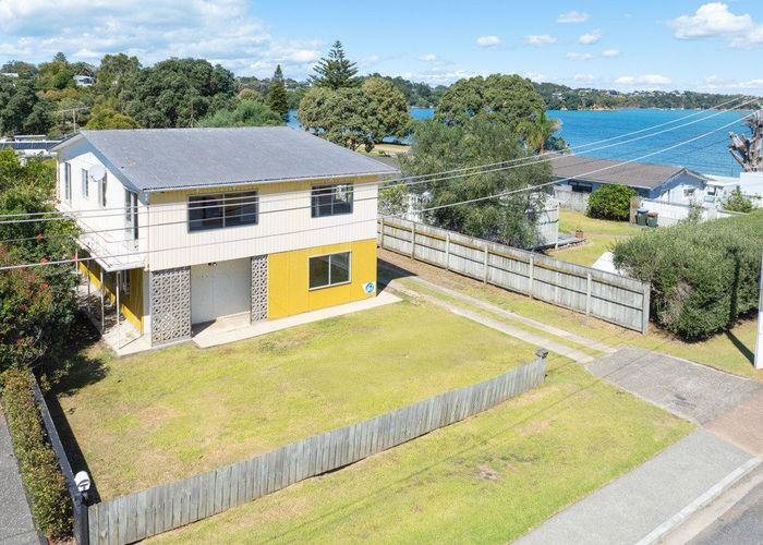  at 5 Blake Street, Surfdale, Waiheke Island