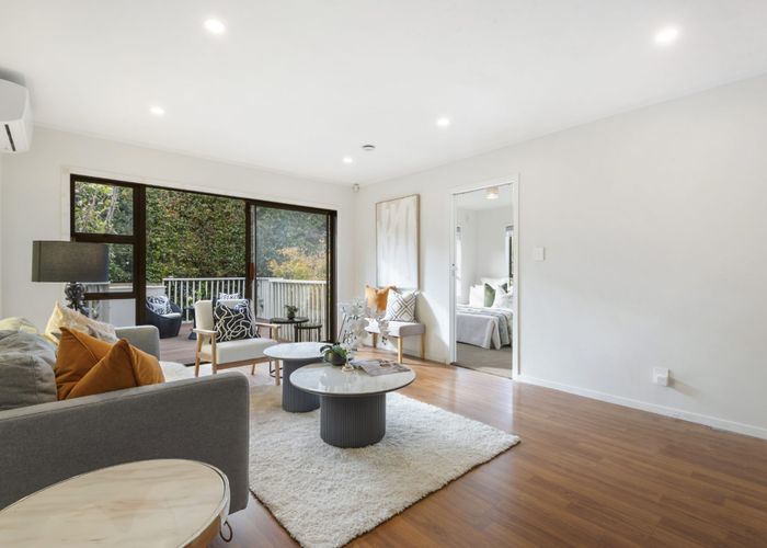  at 1/94 Glamorgan Drive, Torbay, North Shore City, Auckland