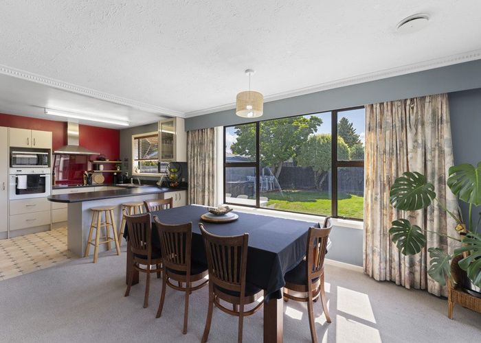  at 4 Westmorland Place, Bishopdale, Christchurch City, Canterbury