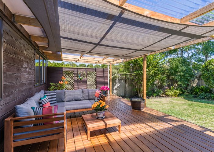  at 1/85 Aviemore Drive, Highland Park, Auckland