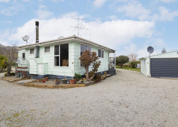  at 13 Domain Road, Ormond, Gisborne