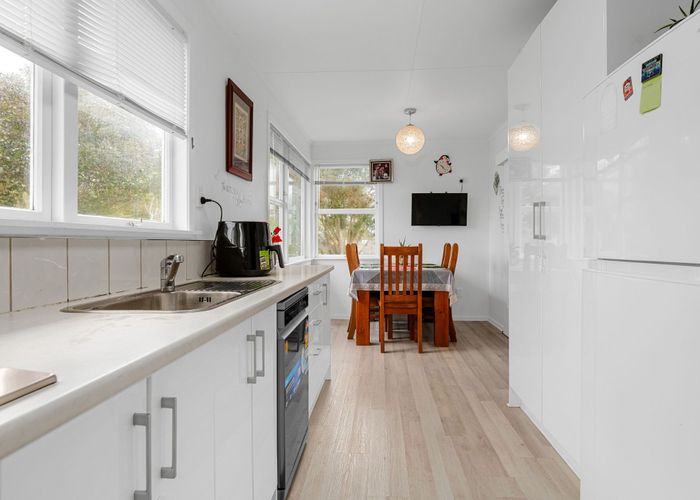  at 104 Collins Road, Melville, Hamilton, Waikato