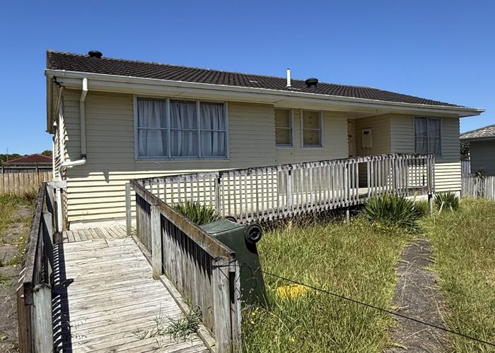  at Mangere East, Manukau City, Auckland