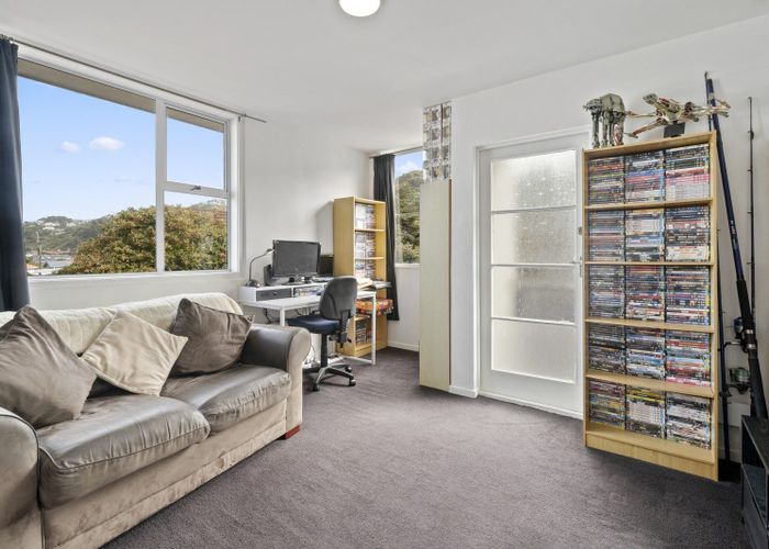 at 6/127 Queens Drive, Lyall Bay, Wellington