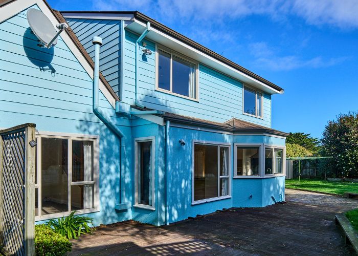  at 24 Saunders Close, Whitby, Porirua, Wellington