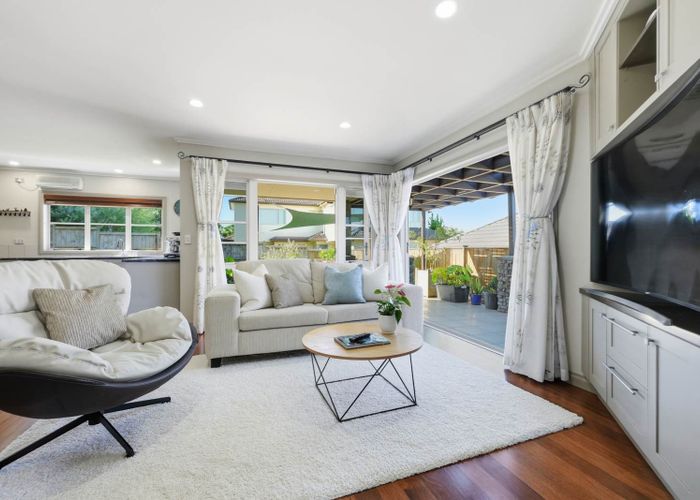  at 43 Bronwylian Drive, Flat Bush, Manukau City, Auckland