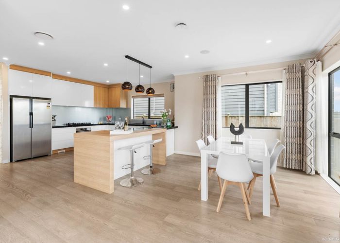  at 2 Kilcadden Drive, Flat Bush, Auckland