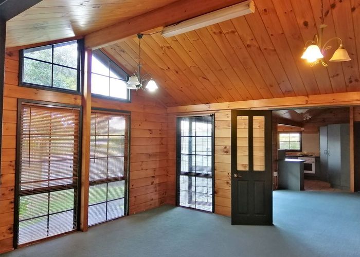  at 2/16 Corunna Road, Milford, North Shore City, Auckland