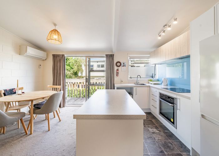  at 4/23 Collins Avenue, Tawa, Wellington, Wellington