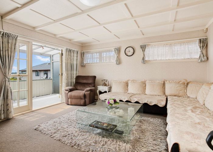 Free property data for 128 Mount Albert Road, Mount Albert, Auckland