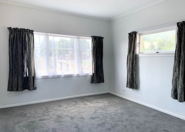  at 217 Hillsborough Road, Hillsborough, Auckland