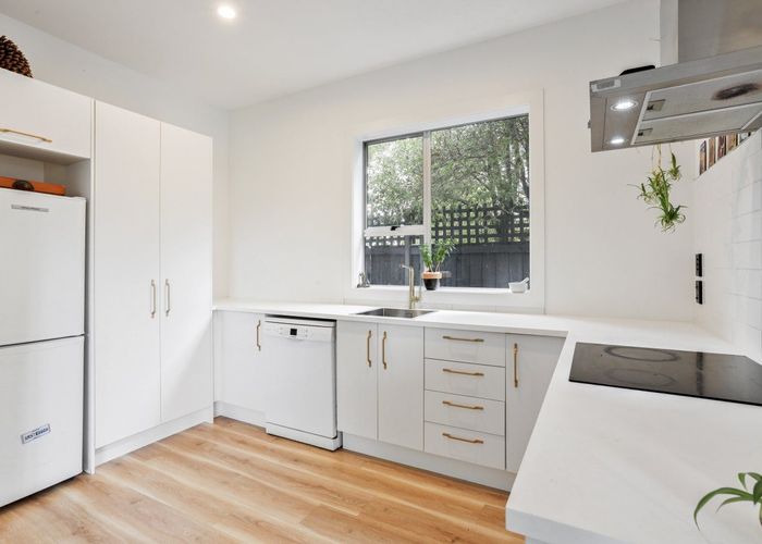  at 12A Cradock Street, South New Brighton, Christchurch City, Canterbury