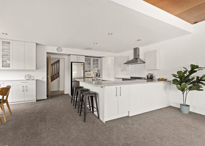  at 9/3 Severn Street, Island Bay, Wellington, Wellington