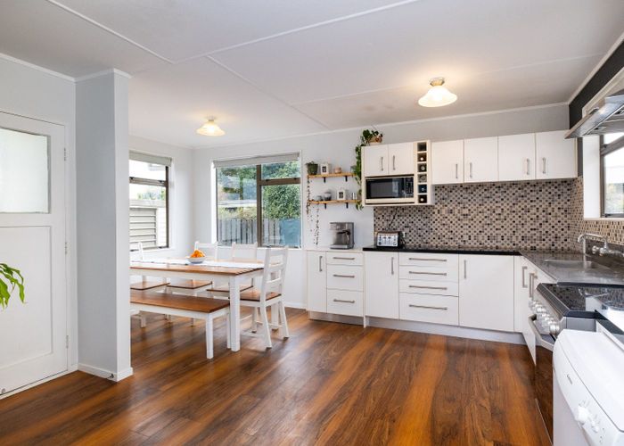  at 76 Atherfold Crescent, Greenmeadows, Napier