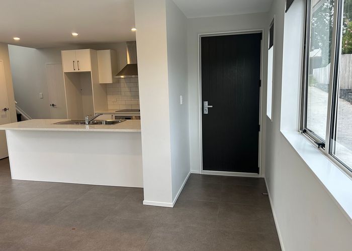  at 7B Yeoman Place, Howick, Manukau City, Auckland