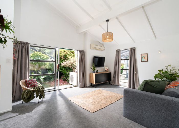  at 42 Weka Street, Miramar, Wellington, Wellington