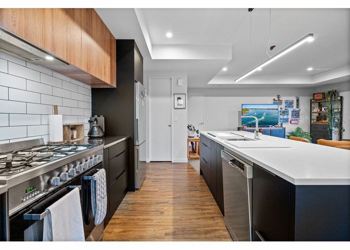  at 656C Tay Street, Glengarry, Invercargill