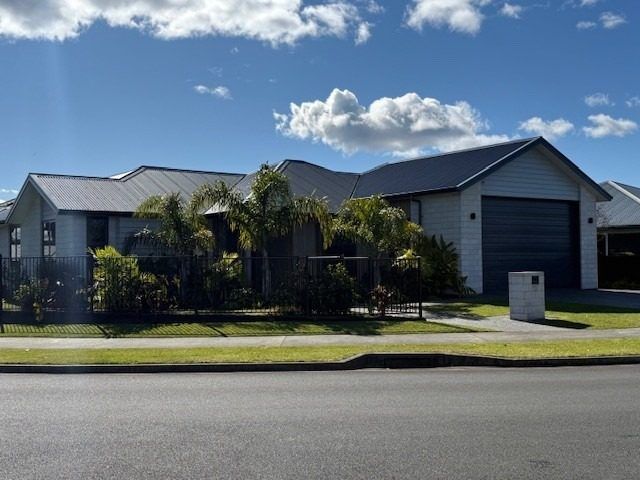  at 12 Goodwin Crescent, Pyes Pa, Tauranga