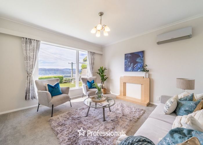  at 17 Maungaraki Road, Korokoro, Lower Hutt, Wellington