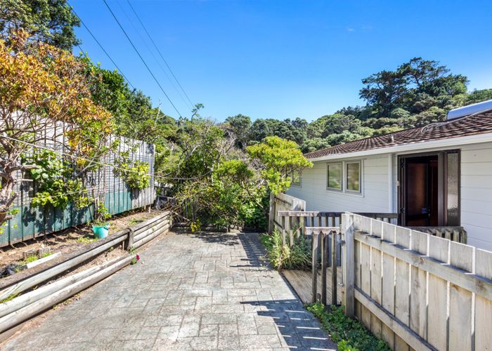  at 6 Rawhiti Road, Pukerua Bay, Porirua, Wellington