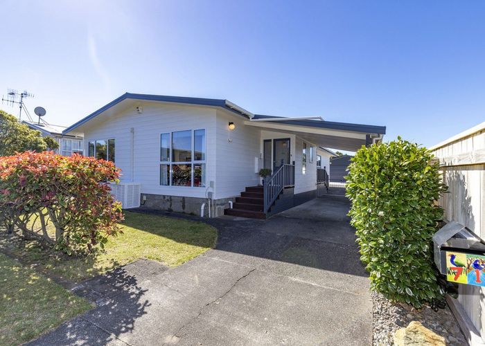  at 71 Donovan Road, Paraparaumu Beach, Kapiti Coast, Wellington