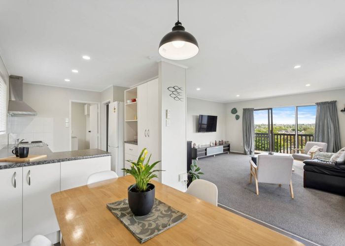  at 1/55 Lewisham Street, Highland Park, Manukau City, Auckland