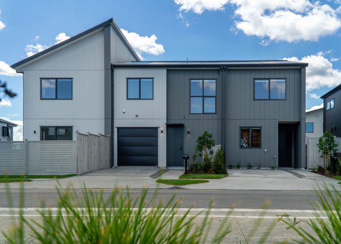  at 8 Paraone Crescent, Takanini, Papakura, Auckland
