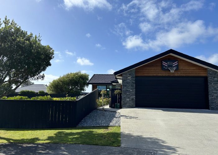  at 2 Baldwin Crescent, Paroa, Greymouth