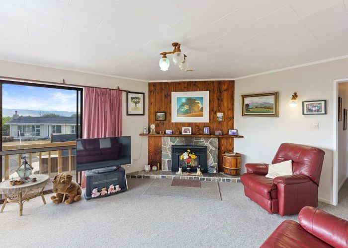  at 33 Mountainview Terrace, Otaki Beach, Otaki