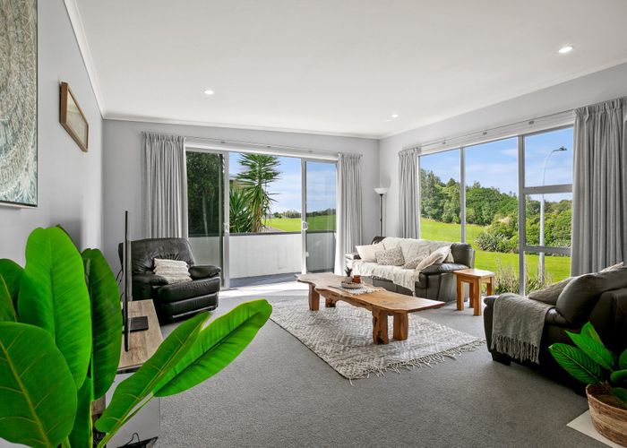  at 8 Kororako Grove, Whalers Gate, New Plymouth