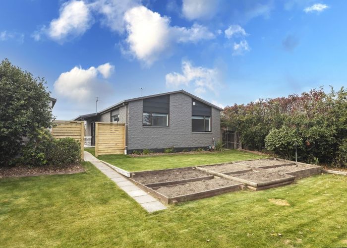  at 2/68 Ottawa Road, Wainoni, Christchurch