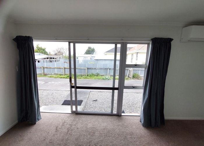  at 2/135 Ferguson Street, West End, Palmerston North, Manawatu / Whanganui