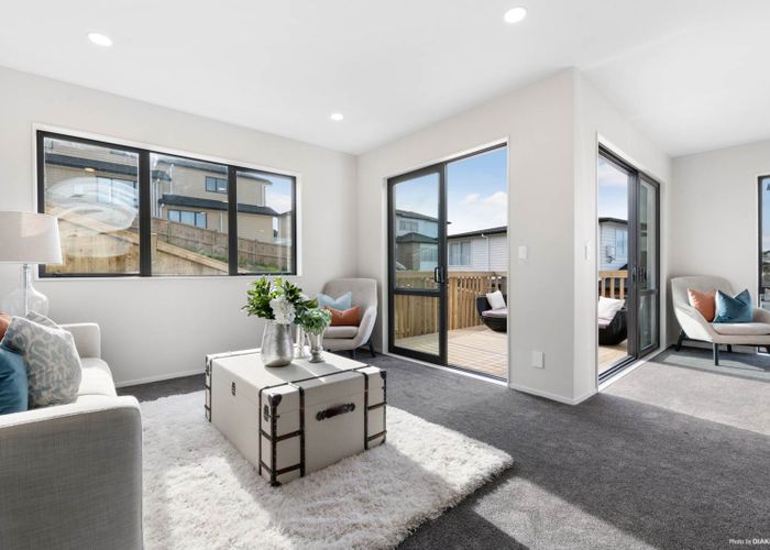  at 82 Fairview Avenue, Fairview Heights, Auckland