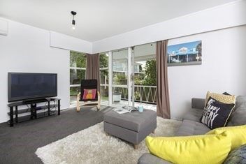  at 2/44 O'Halloran Road, Howick, Manukau City, Auckland