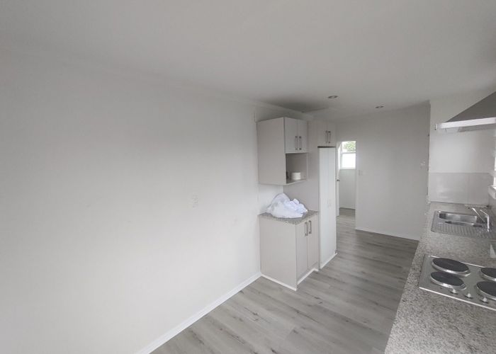  at 9 Howell Crescent, Mount Roskill, Auckland